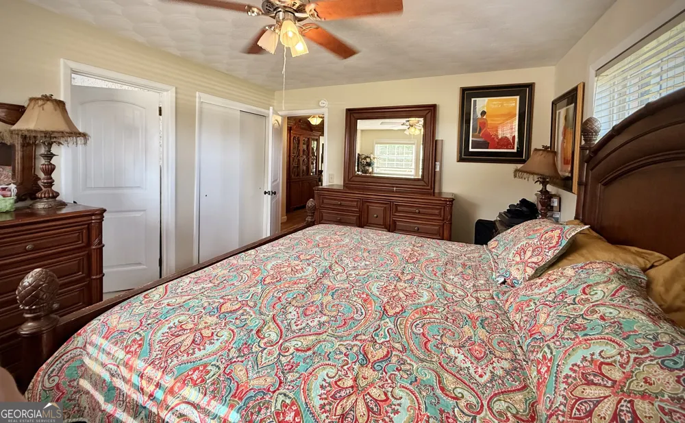 396 Douglas HWY Hazlehurst, GA 31539