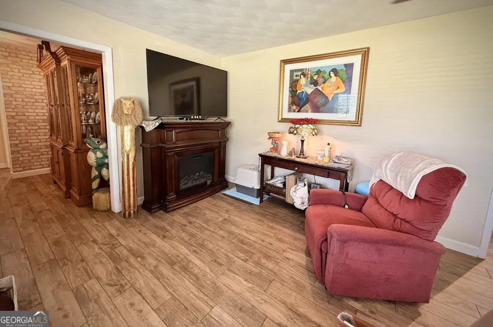 396 Douglas HWY Hazlehurst, GA 31539