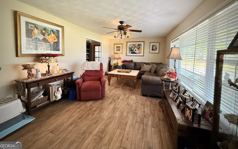 396 Douglas HWY Hazlehurst, GA 31539