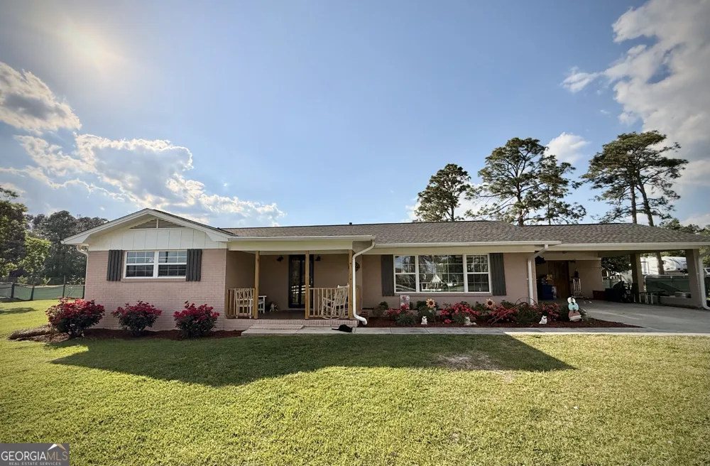 396 Douglas HWY Hazlehurst, GA 31539