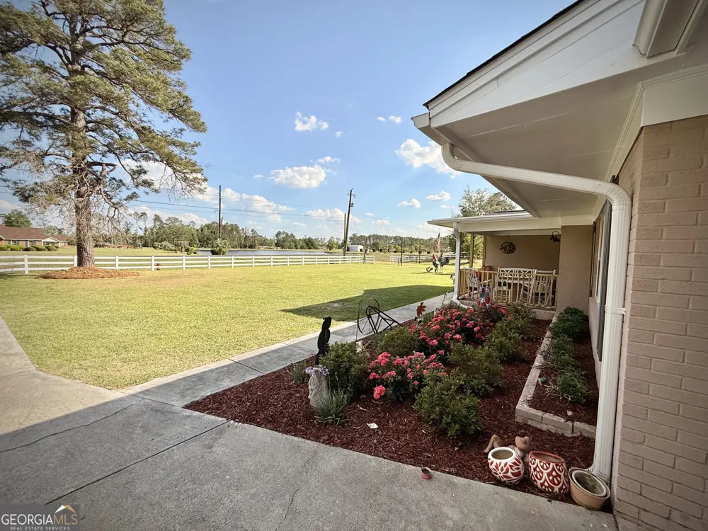 396 Douglas HWY Hazlehurst, GA 31539