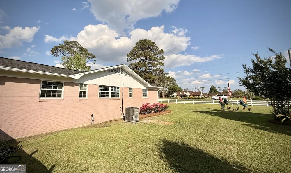 396 Douglas HWY Hazlehurst, GA 31539