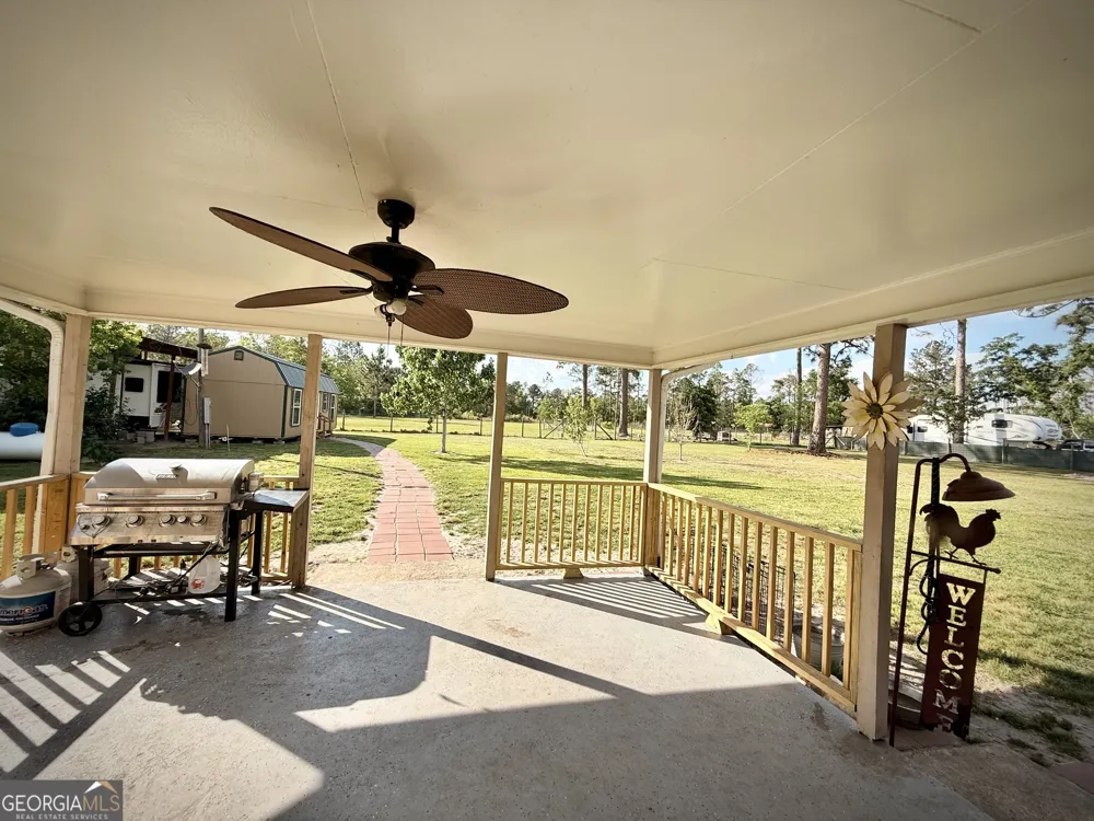 396 Douglas HWY Hazlehurst, GA 31539
