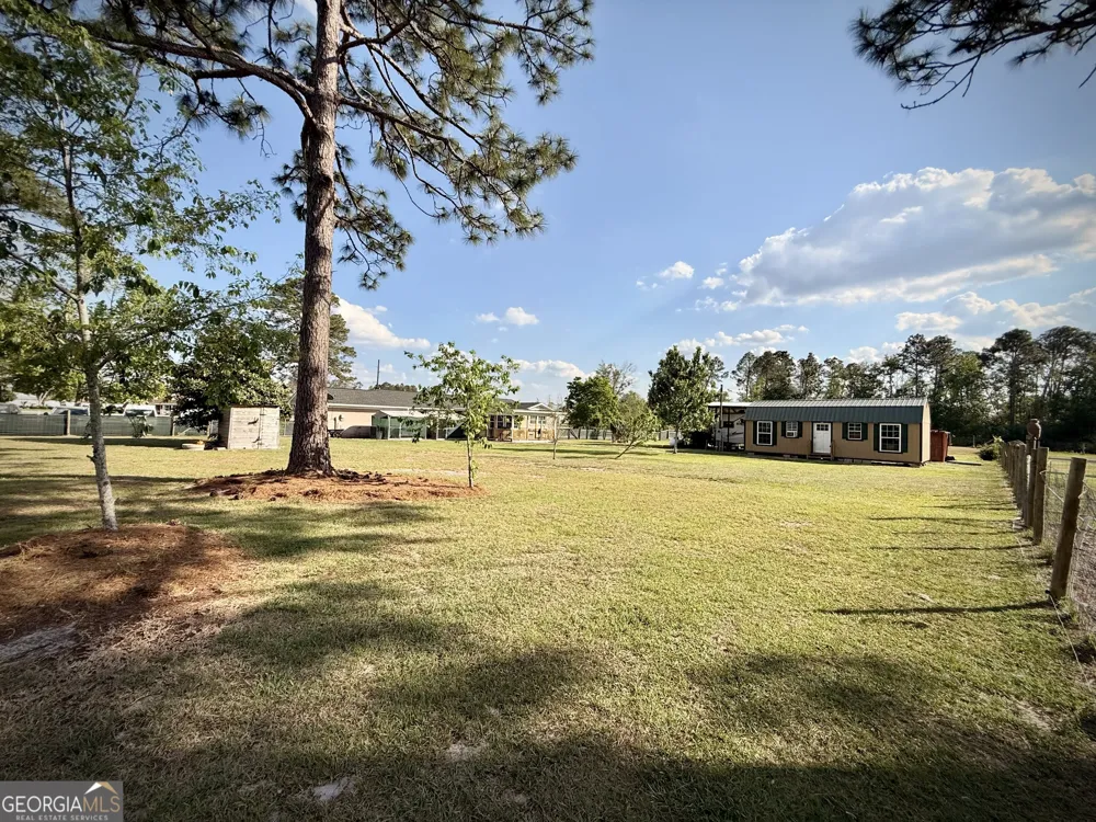 396 Douglas HWY Hazlehurst, GA 31539