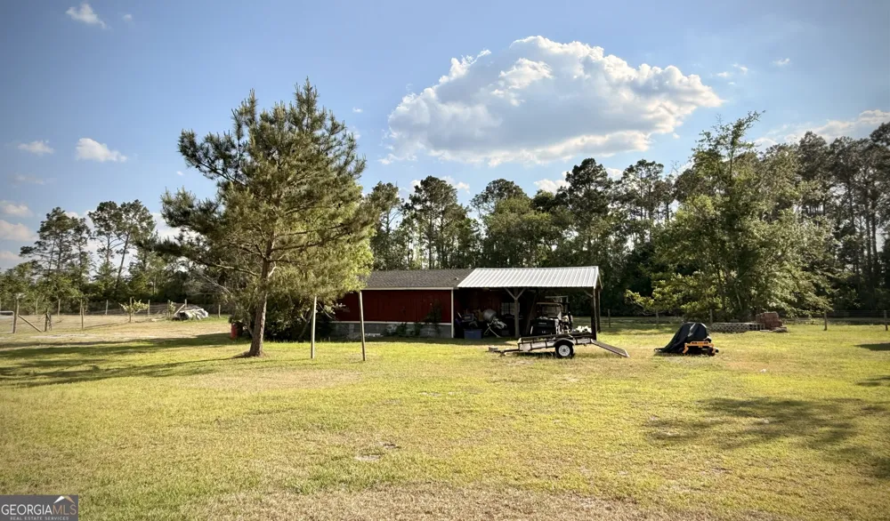 396 Douglas HWY Hazlehurst, GA 31539