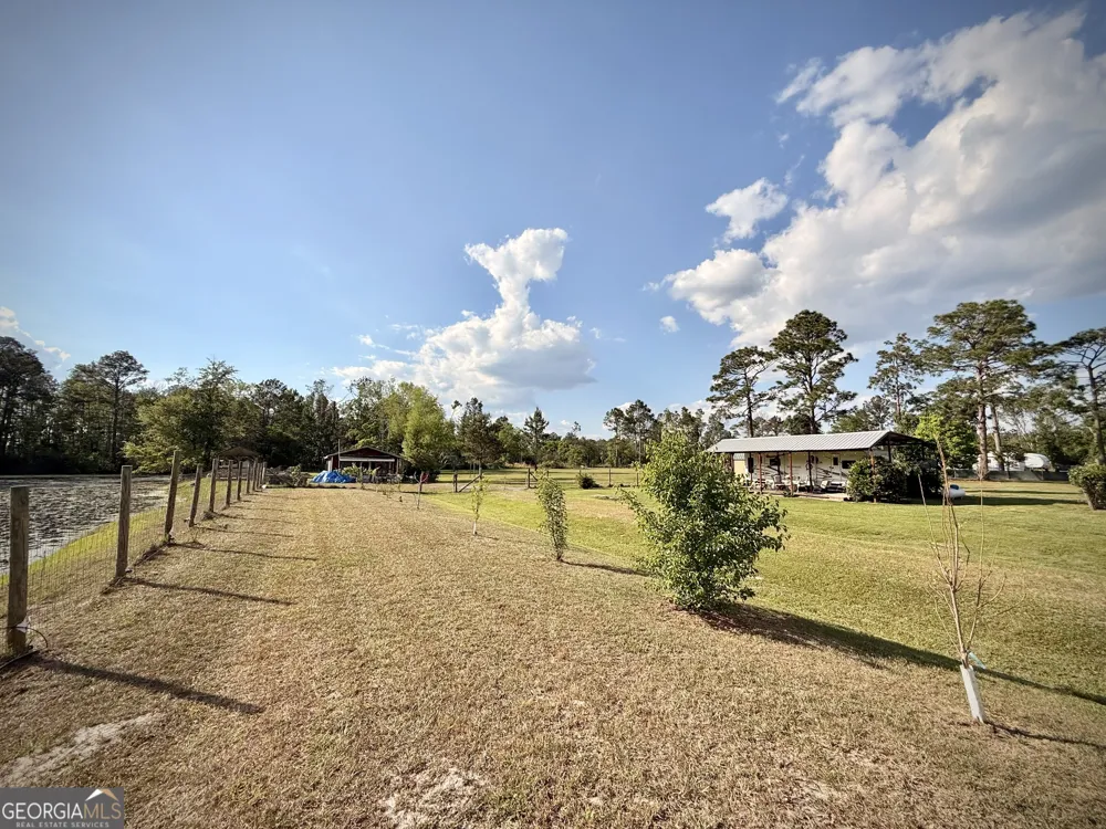 396 Douglas HWY Hazlehurst, GA 31539