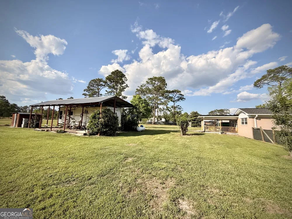 396 Douglas HWY Hazlehurst, GA 31539
