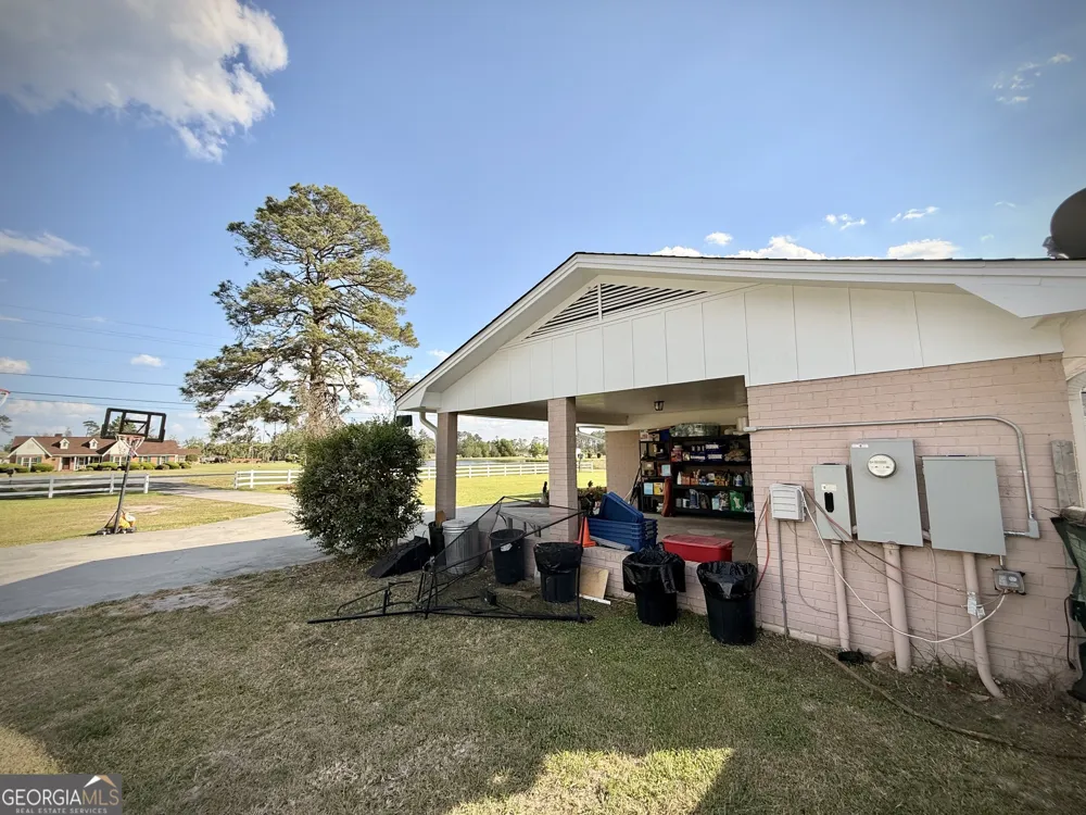396 Douglas HWY Hazlehurst, GA 31539