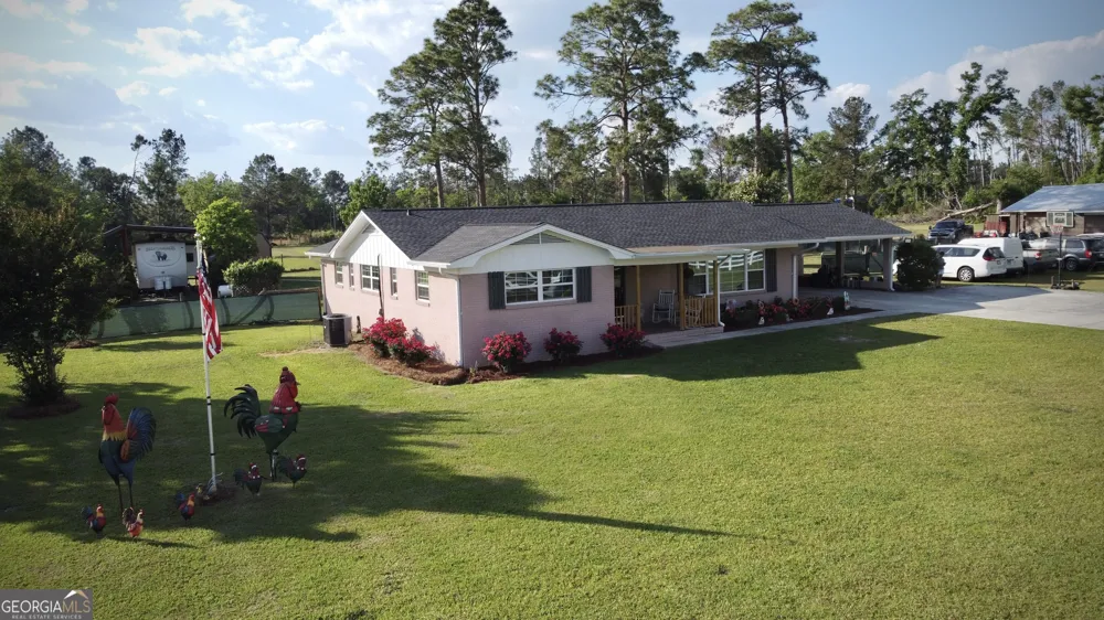 396 Douglas HWY Hazlehurst, GA 31539