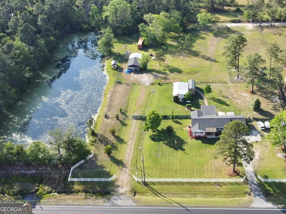 396 Douglas HWY Hazlehurst, GA 31539