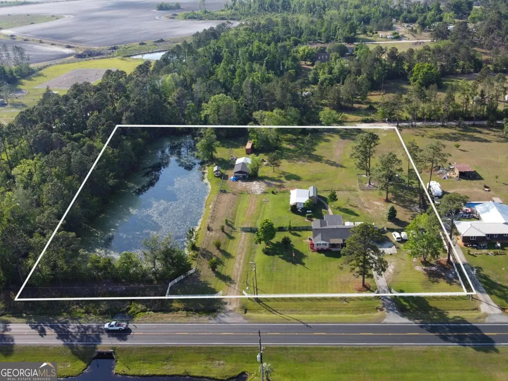 396 Douglas HWY Hazlehurst, GA 31539