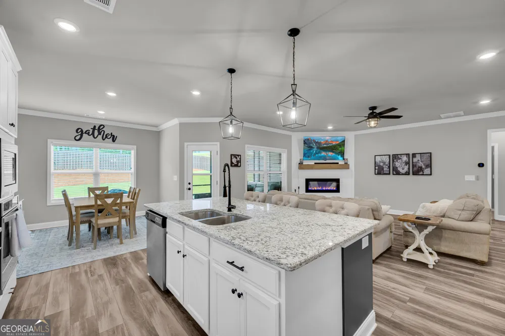 255 Sandhill LN Jefferson, GA 30549