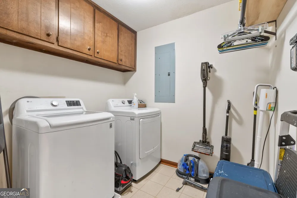 60 Camp DR Carrollton, GA 30117