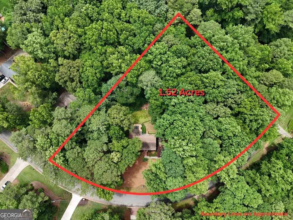 60 Camp DR Carrollton, GA 30117