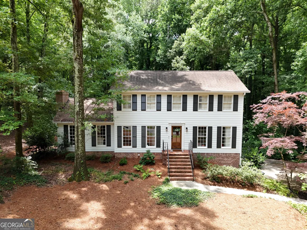 60 Camp DR Carrollton, GA 30117