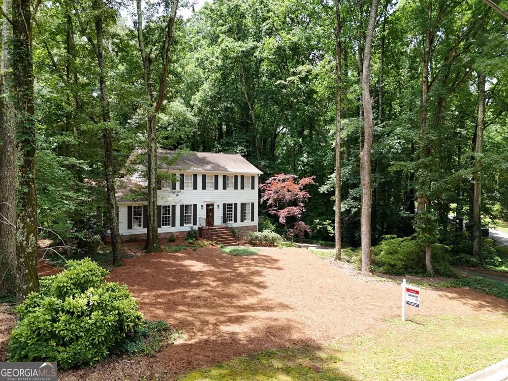 60 Camp DR Carrollton, GA 30117