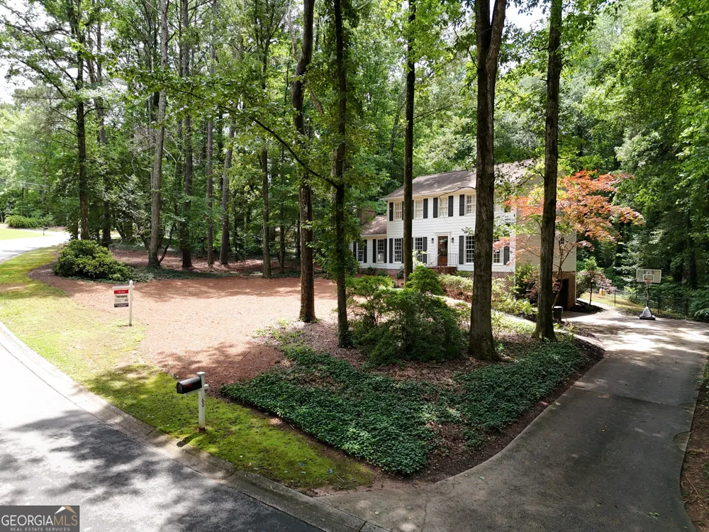 60 Camp DR Carrollton, GA 30117