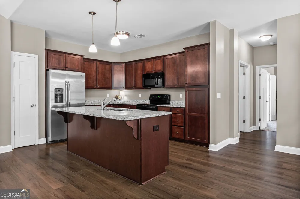 5411 Hightower TRL Oxford, GA 30054