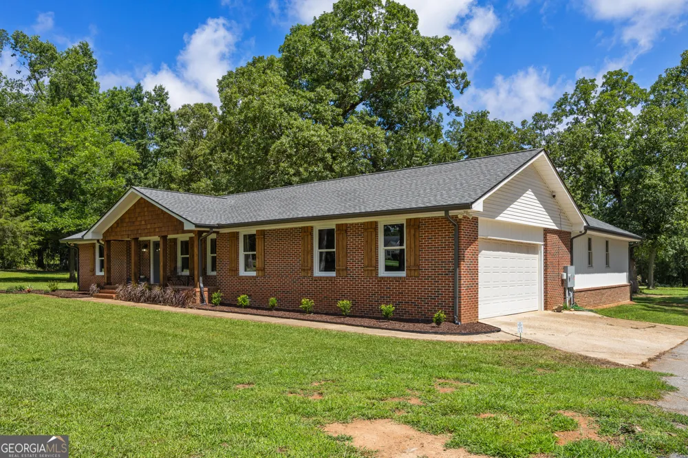 104 E Oak ST Luthersville, GA 30251