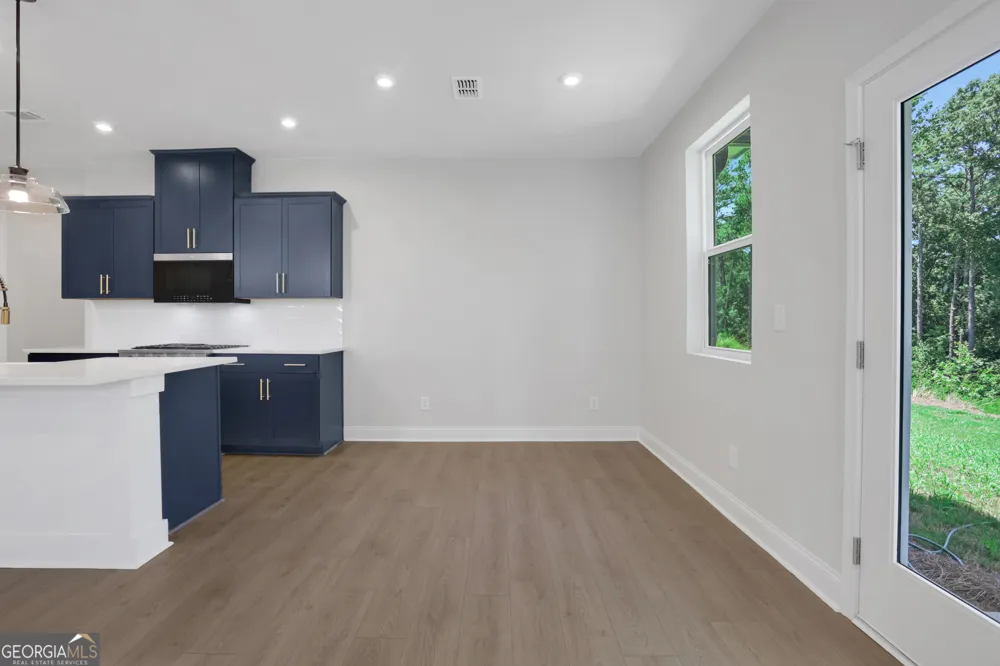 155 Henley ST Canton, GA 30114