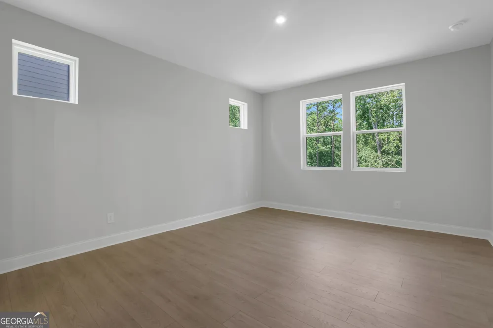 155 Henley ST Canton, GA 30114