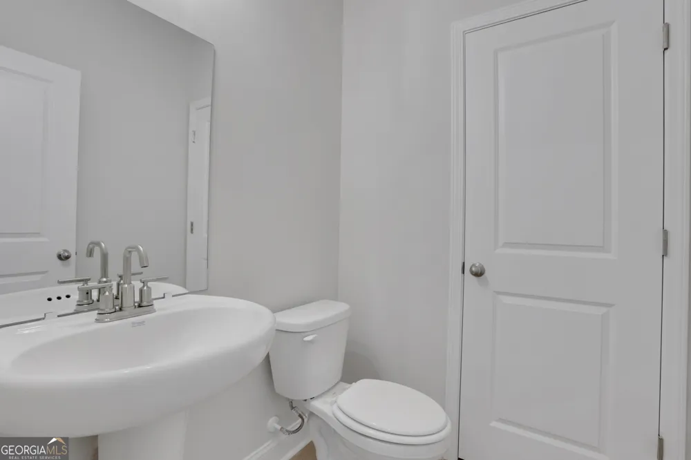 155 Henley ST Canton, GA 30114