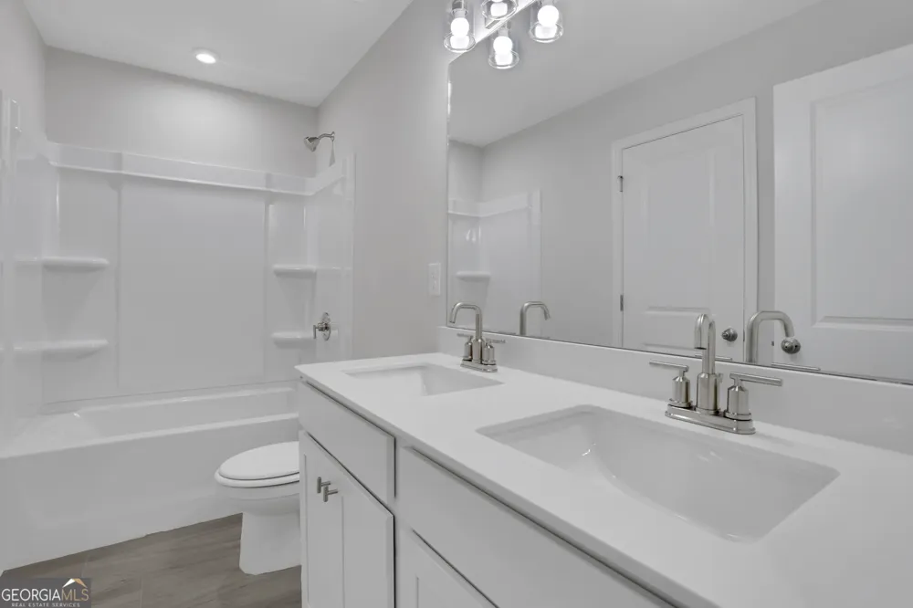 155 Henley ST Canton, GA 30114