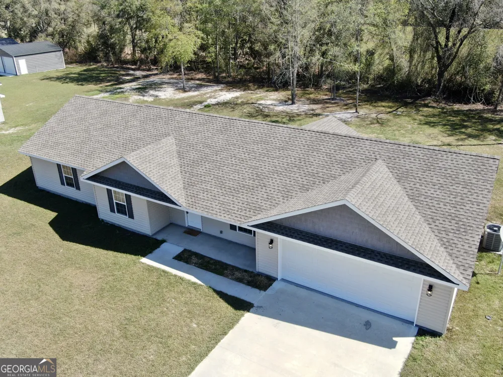 4756 Otter Creek CIR Blackshear, GA 31516