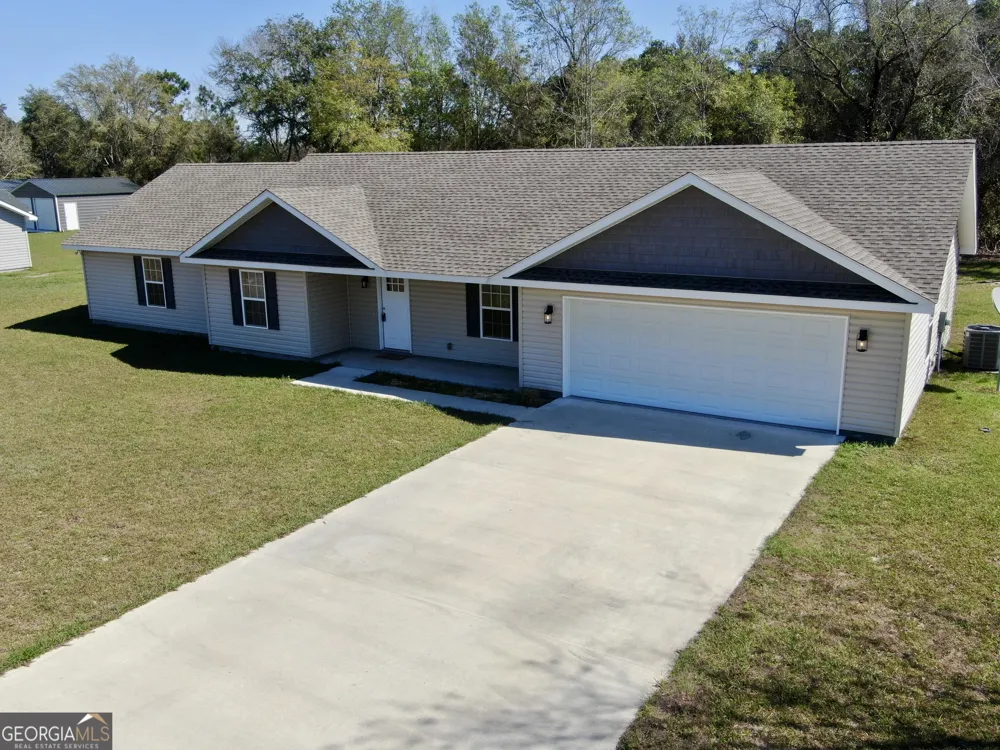 4756 Otter Creek CIR Blackshear, GA 31516