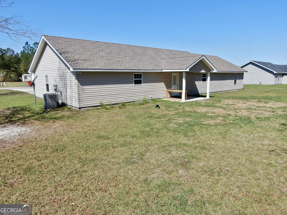 4756 Otter Creek CIR Blackshear, GA 31516