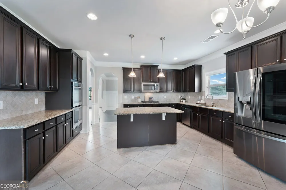 606 Shoshone CIR Kathleen, GA 31047