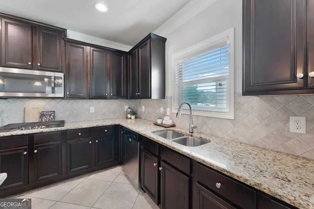 606 Shoshone CIR Kathleen, GA 31047
