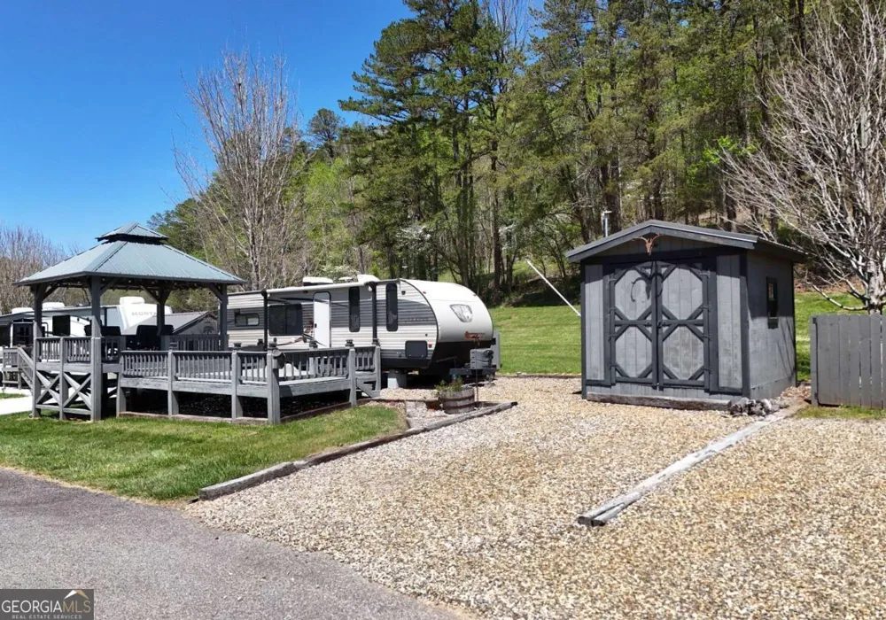98 Heavenly DR Blairsville, GA 30512