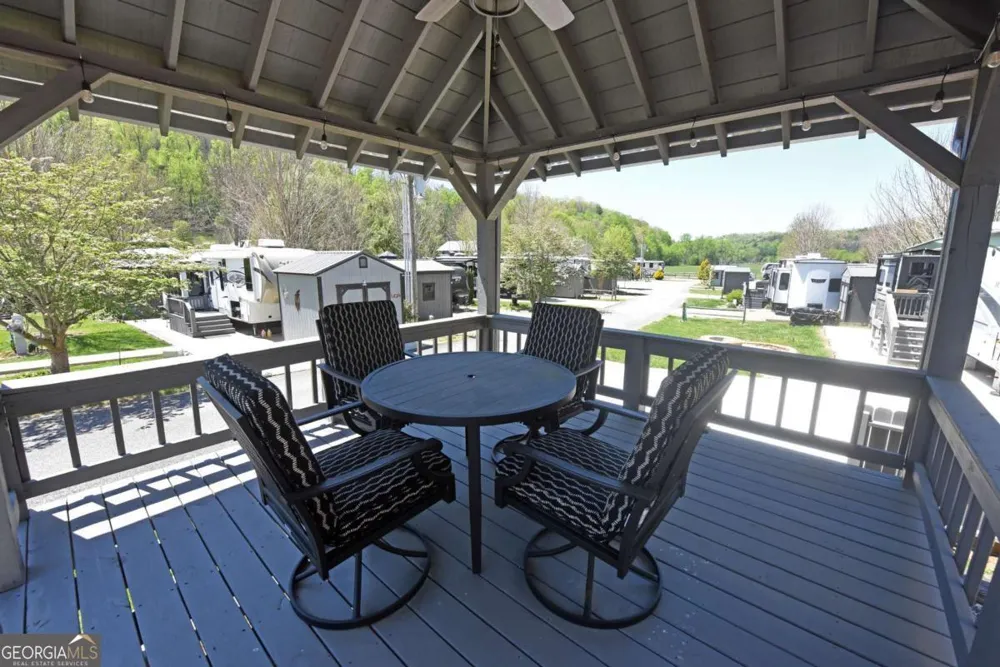 98 Heavenly DR Blairsville, GA 30512