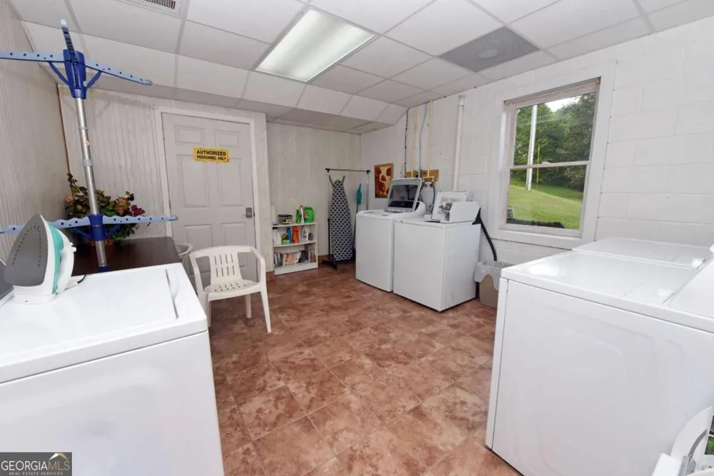98 Heavenly DR Blairsville, GA 30512