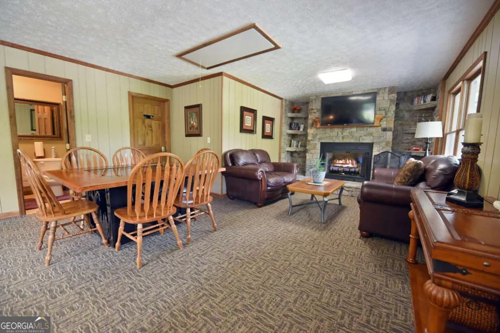 98 Heavenly DR Blairsville, GA 30512