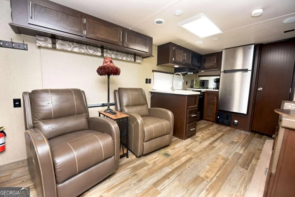 98 Heavenly DR Blairsville, GA 30512