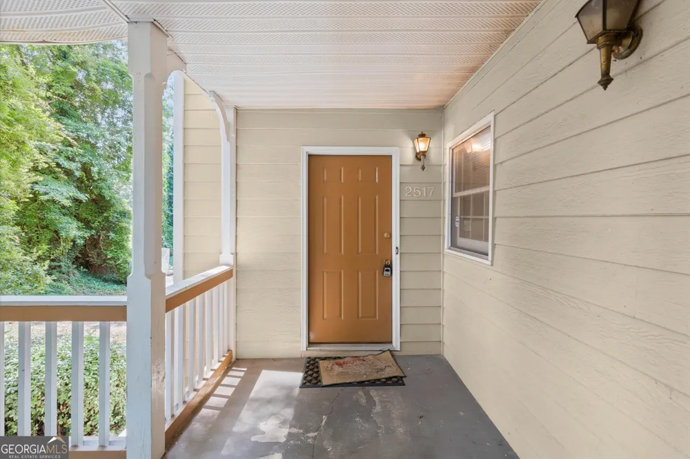 2517 Vineyard WAY SE Smyrna, GA 30082