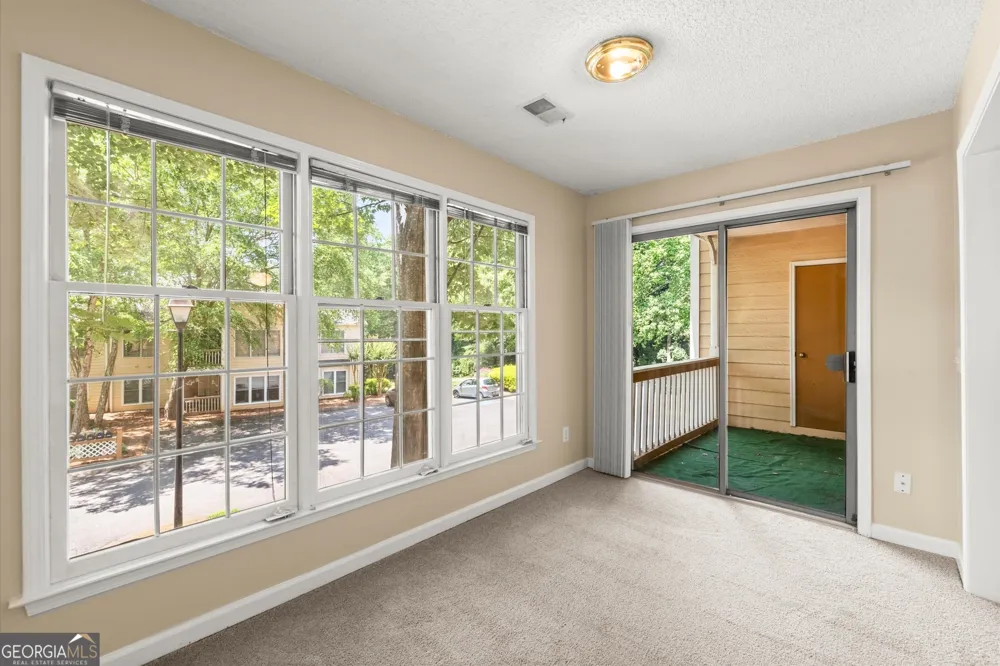 2517 Vineyard WAY SE Smyrna, GA 30082