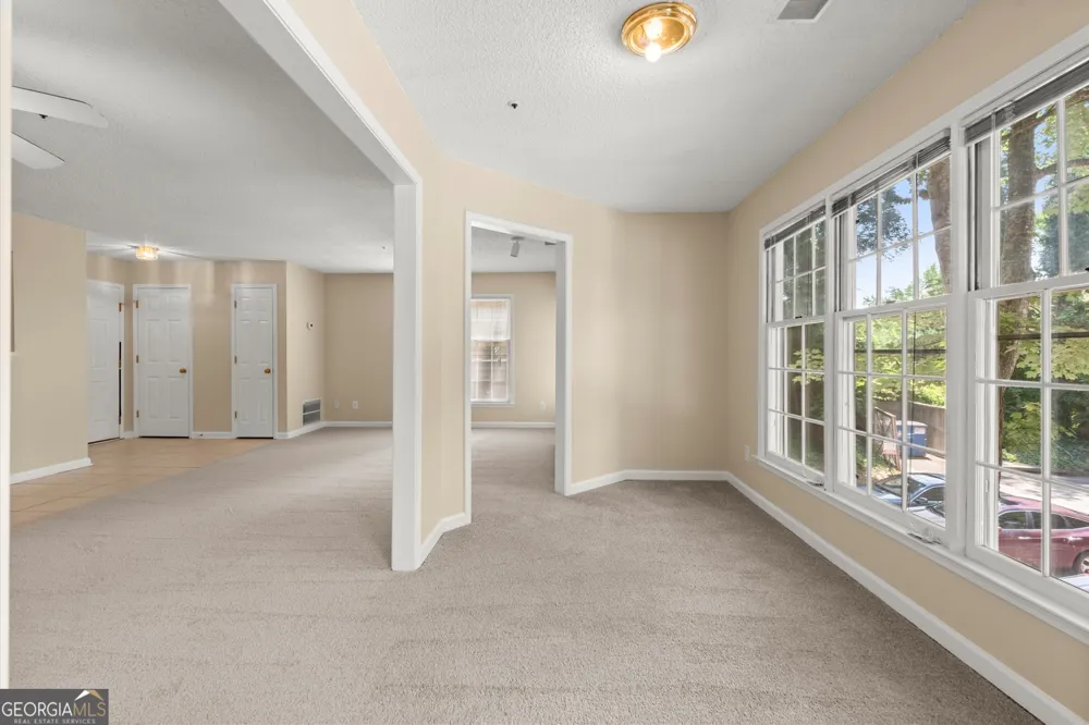 2517 Vineyard WAY SE Smyrna, GA 30082