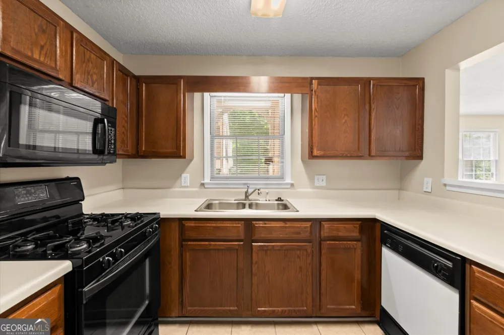 2517 Vineyard WAY SE Smyrna, GA 30082