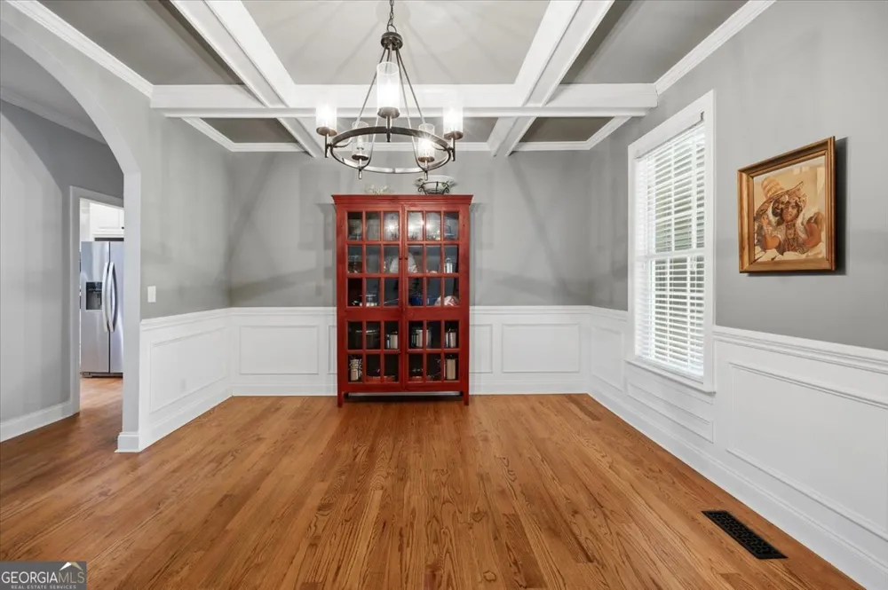 201 Manor CT Forsyth, GA 31029