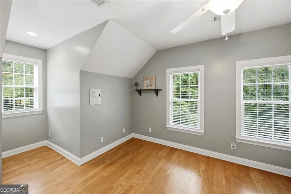 201 Manor CT Forsyth, GA 31029