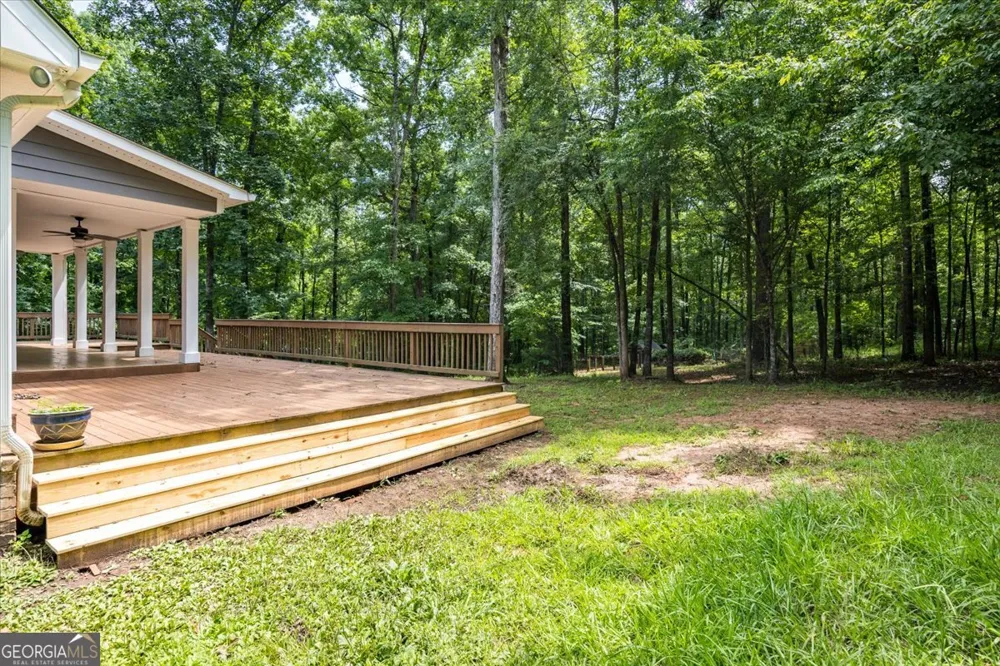 201 Manor CT Forsyth, GA 31029