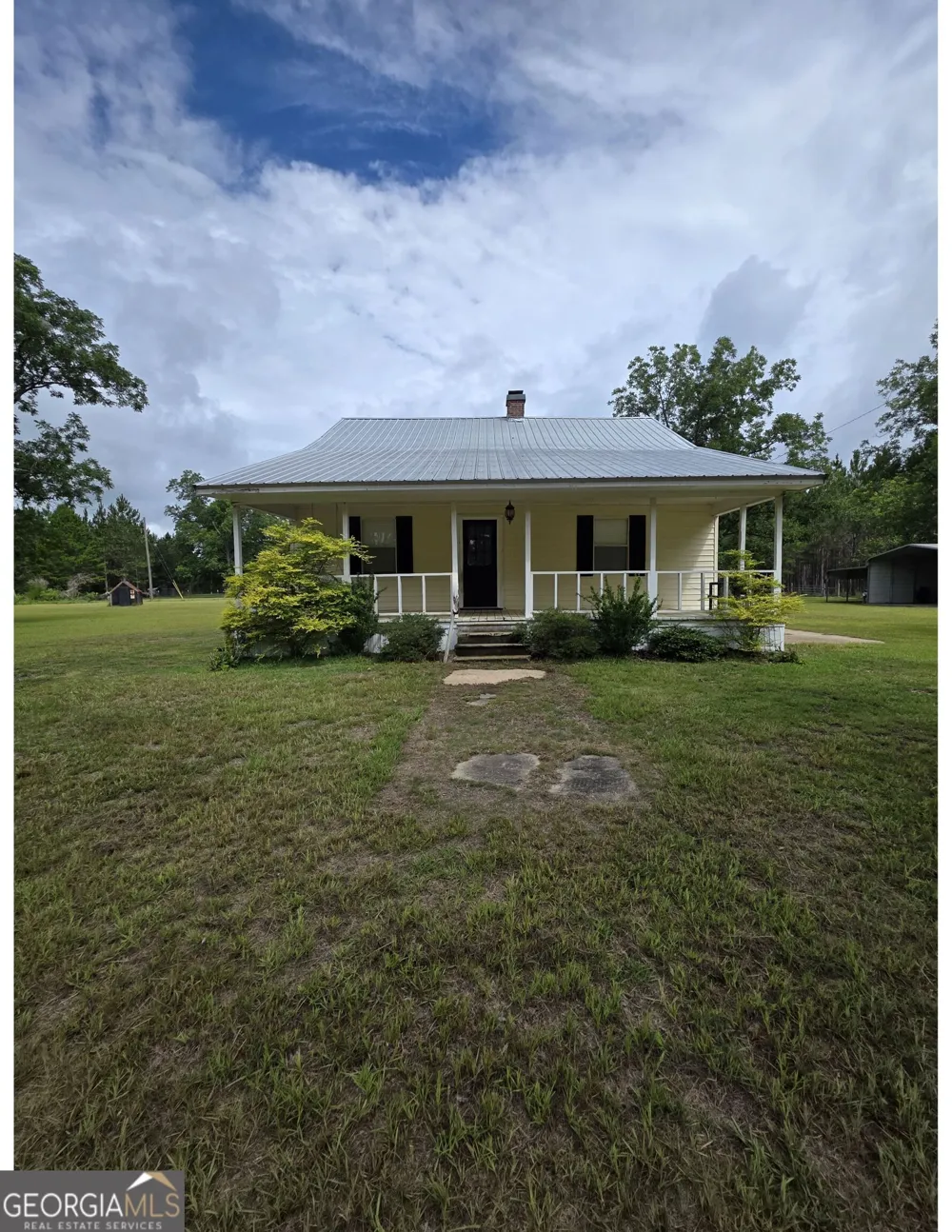 234 Robin RD Alma, GA 31510
