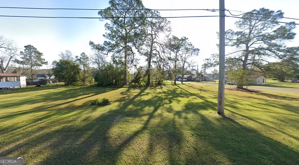 400 N Elm ST Adel, GA 31620
