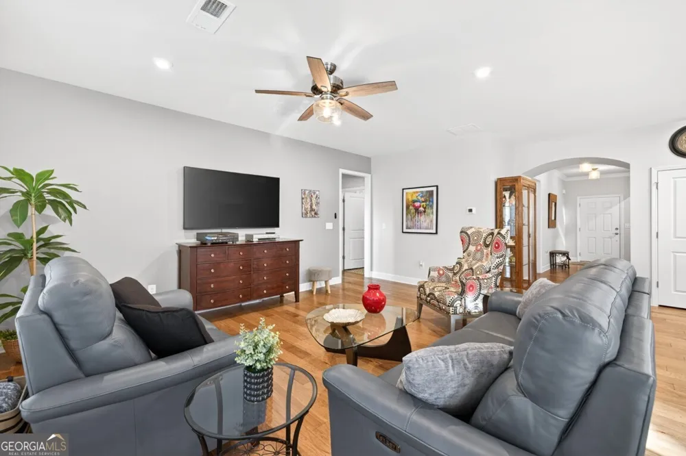 5222 Morrell RD Hoschton, GA 30548