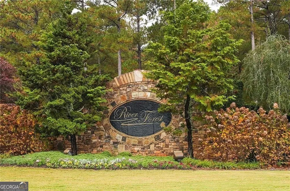 105 Chase LN Forsyth, GA 31029
