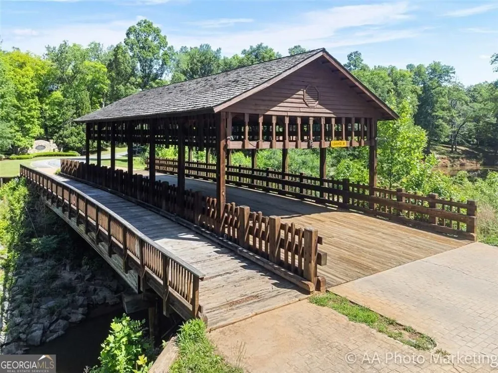 105 Chase LN Forsyth, GA 31029