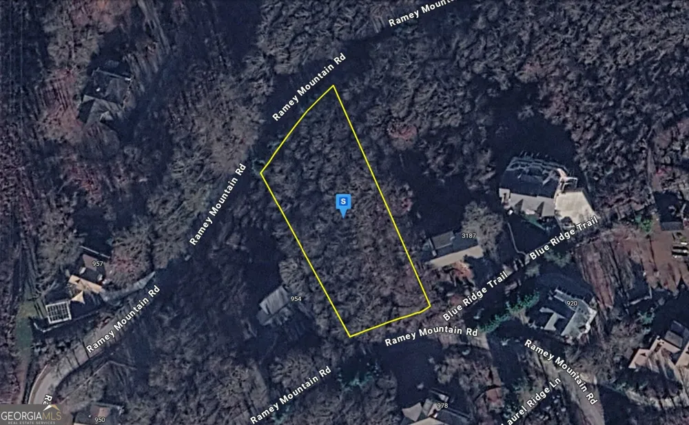 956 Ramey Mountain RD Hiawassee, GA 30546